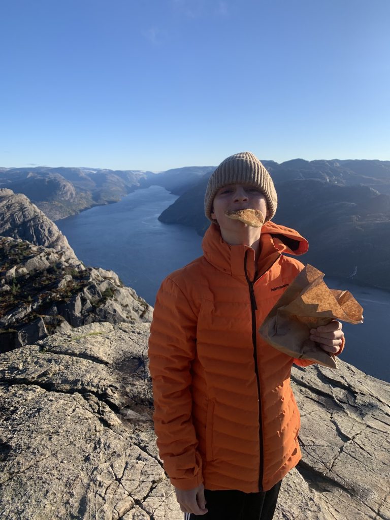 Vandretur til Preikestolen i Norge med min familie - billede 9 fra Norge