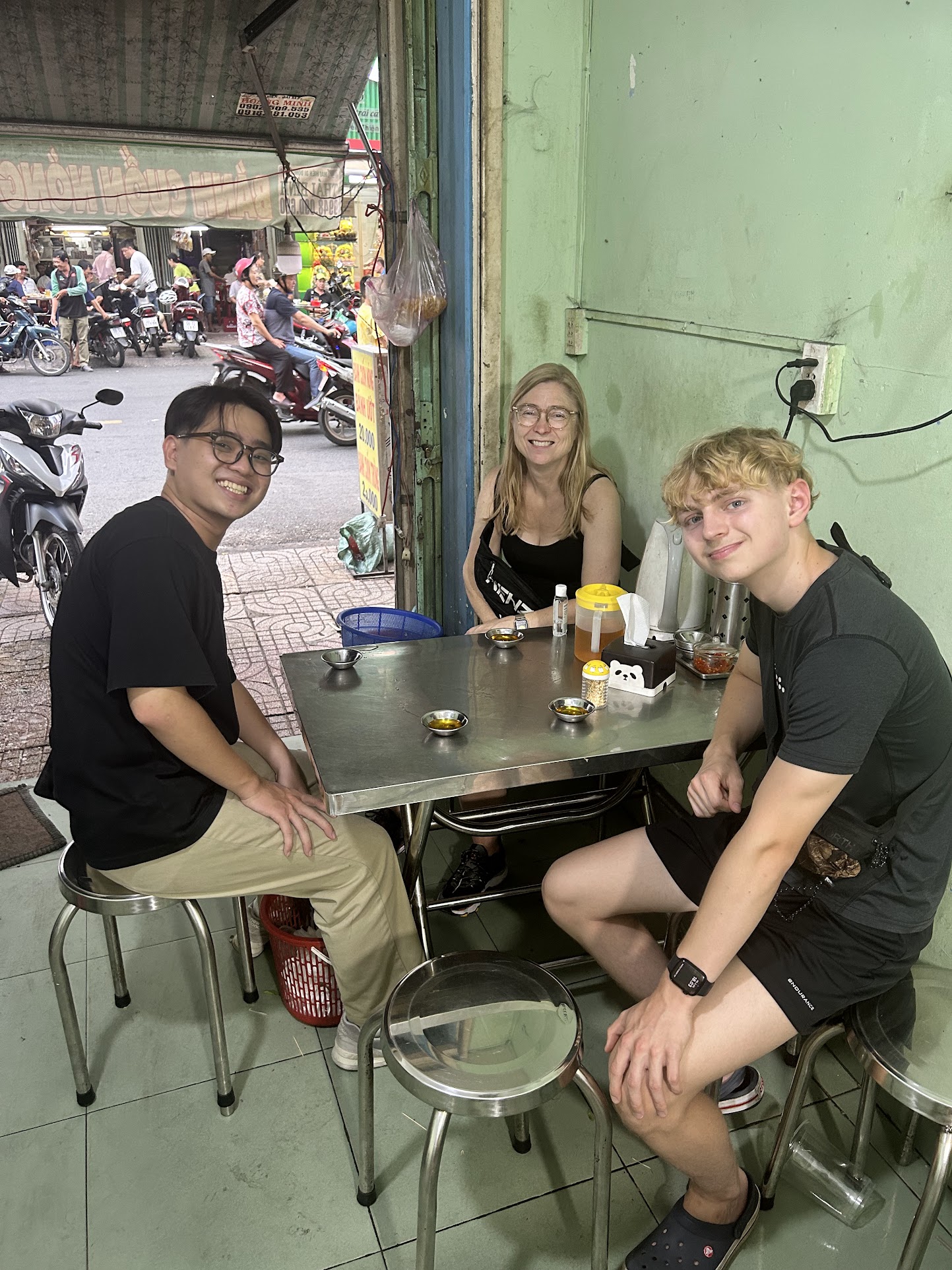 Madtur i Ho Chi Minh By – en eventyrlig rejse gennem Vietnams hjerte - Vietnam